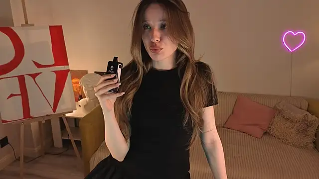 eirakiliana online show from 11-18-25, 06:40