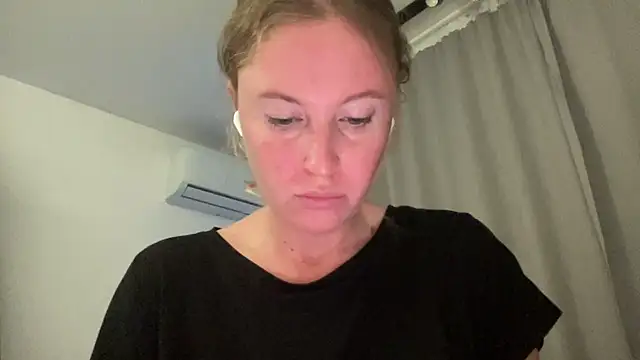 Ameli8 online show from 11-18-25, 06:01