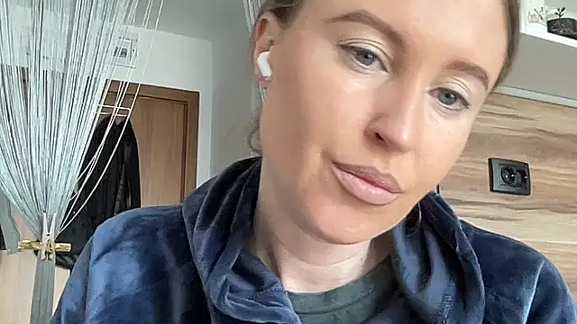 Ameli8 online show from 03-15-26, 09:59