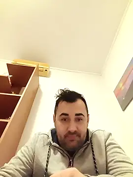 Marco9321 online show from 12-19-25, 08:38