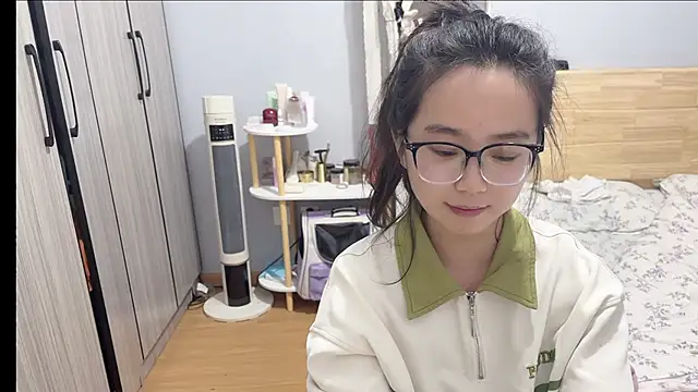 Hmm 0303 online show from 02-23-26, 04:37