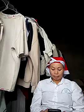 Karen china online show from 11-09-25, 04:11