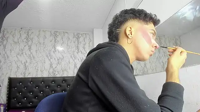 Lovers Spicy online show from 12-02-25, 01:17