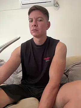 Snapshot of Maluma1995 chatting on 03-03-26, 04:02 Maluma1995 online show from 03-03-26, 04:02