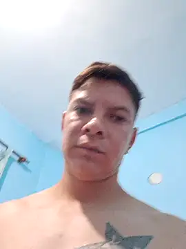 Snapshot of Maluma1995 chatting on 03-11-26, 12:38 Maluma1995 online show from 03-11-26, 12:38