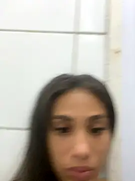 Snapshot of Mari2419 chatting on 11-16-25, 10:43 Mari2419 online show from 11-16-25, 10:43