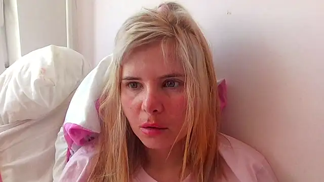 HornyElena online show from 04-24-26, 10:28