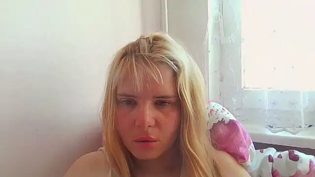 HornyElena online show from 04-28-26, 10:20