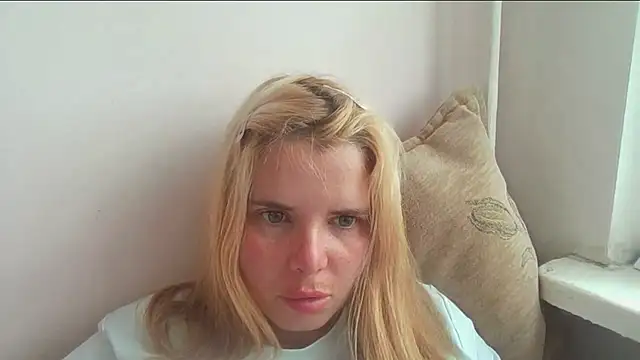 HornyElena online show from 06-09-26, 03:23