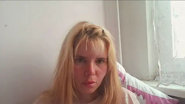 HornyElena online show from 06-10-26, 03:22
