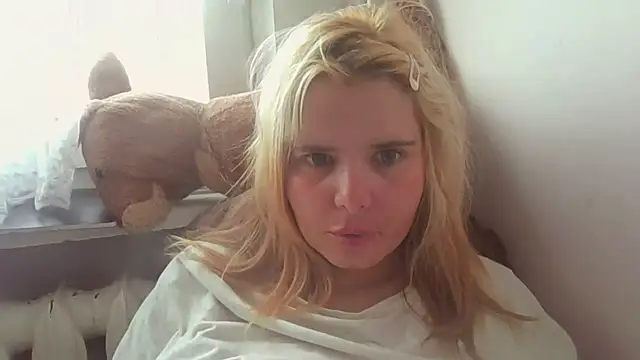 HornyElena online show from 06-20-26, 04:43