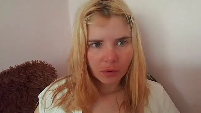 HornyElena online show from 07-08-26, 08:30
