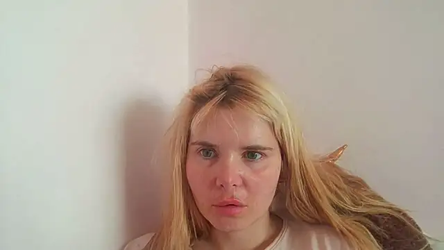 HornyElena online show from 07-19-26, 10:08