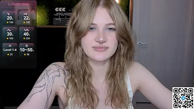 Snapshot of eshleeygreen chatting on 05-11-26, 10:07 eshleeygreen online show from 05-11-26, 10:07