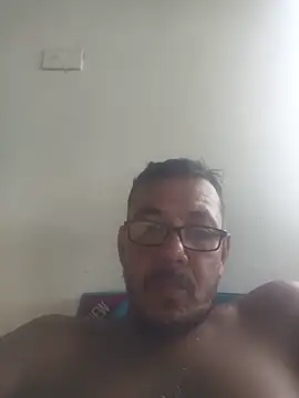 Snapshot of bruno_324278 chatting on 06-13-26, 07:34 bruno 324278 online show from 06-13-26, 07:34