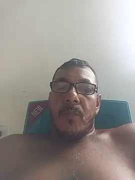 Snapshot of bruno_324278 chatting on 06-14-26, 05:26 bruno 324278 online show from 06-14-26, 05:26