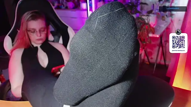 dominyantrix online show from 04-20-26, 10:07