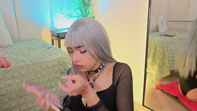  ViolletteNoir  online show from 03-26-26, 08:47