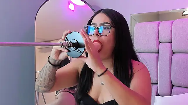 Snapshot of Amy_whittee chatting on 11-27-25, 07:49 Amy whittee online show from 11-27-25, 07:49