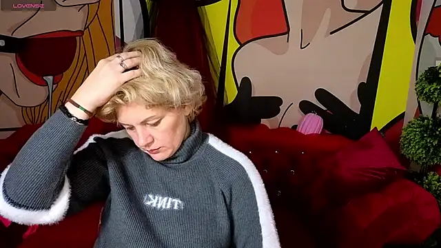 Snapshot of AmaraNights chatting on 11-07-25, 01:05 AmaraNights online show from 11-07-25, 01:05