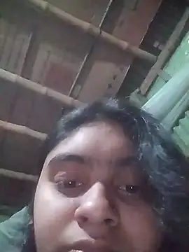 Snapshot of angelboudi0592 chatting on 03-11-26, 12:00 angelboudi0592 online show from 03-11-26, 12:00