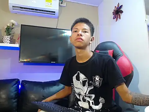 Tessachains 2  online show from 01-06-26, 01:48