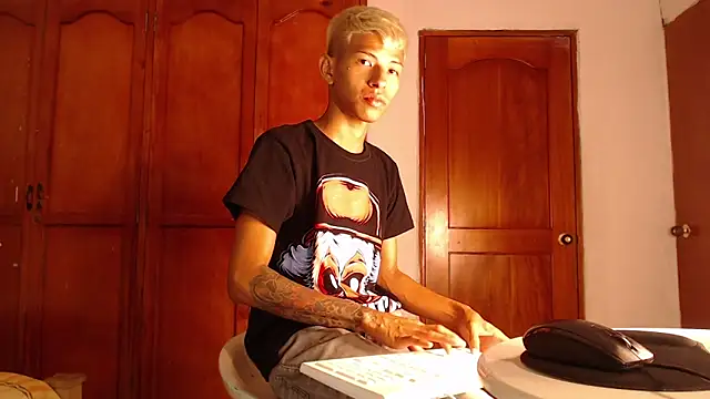 Tessachains 2  online show from 03-03-26, 02:18