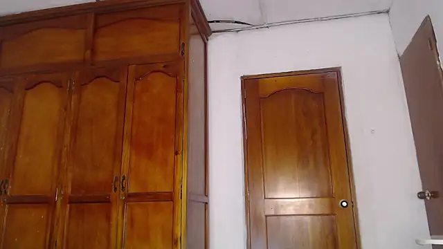 Tessachains 2  online show from 03-14-26, 04:23