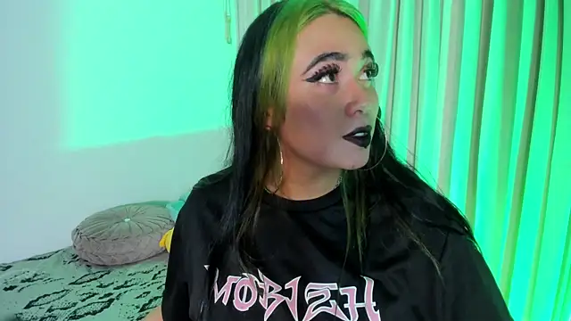 Lilith Zenith  online show from 12-05-25, 04:32