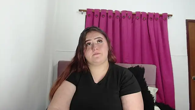 Snapshot of Miiss--Start chatting on 11-11-25, 01:22 Miiss--Start online show from 11-11-25, 01:22