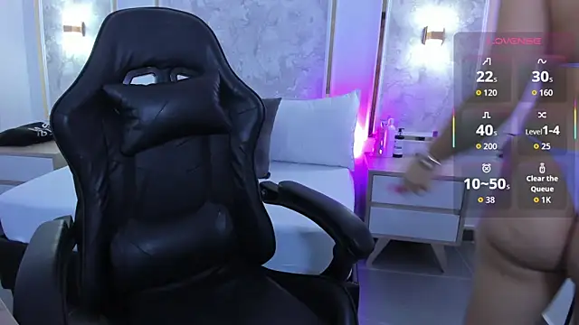 coral rosse  online show from 12-18-25, 12:17