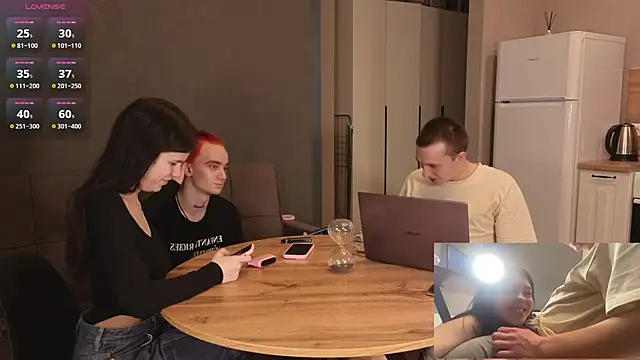 Snapshot of notaswingers chatting on 11-08-25, 11:14 notaswingers online show from 11-08-25, 11:14