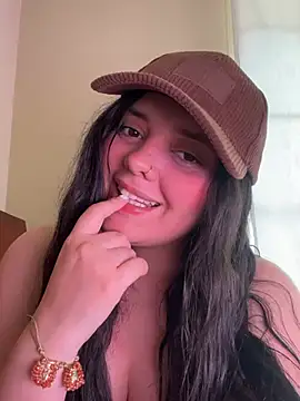 candicewest  online show from 04-19-26, 04:39