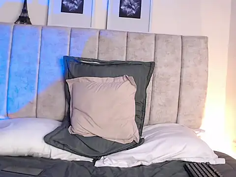 Snapshot of anicarter chatting on 11-08-25, 07:23 anicarter online show from 11-08-25, 07:23