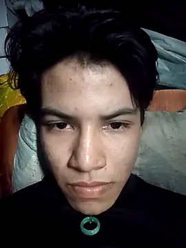 Snapshot of Luiguitw18 chatting on 11-10-25, 09:14 Luiguitw18 online show from 11-10-25, 09:14