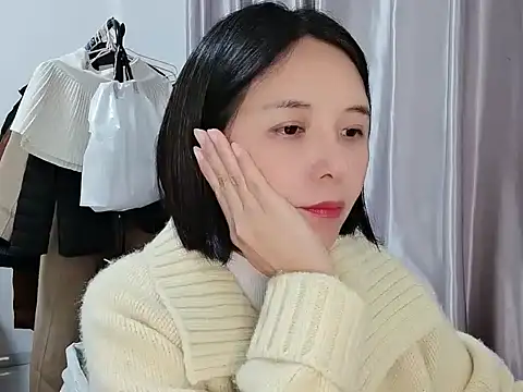 Snapshot of Wanwan61 chatting on 11-10-25, 02:05 Wanwan61 online show from 11-10-25, 02:05