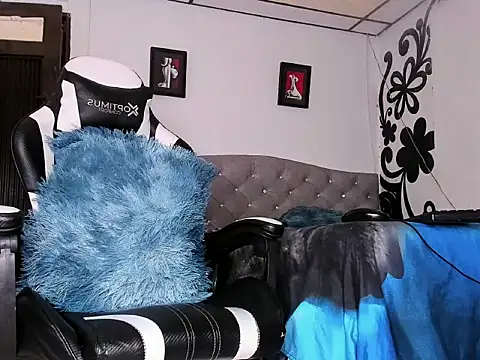 couple-hothot online show from 03-08-26, 08:12