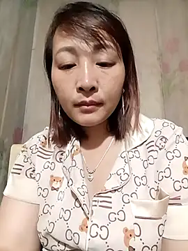 Missa-kute20 online show from 04-17-26, 03:26