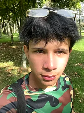 Snapshot of Bay_freedo chatting on 11-08-25, 07:34 Bay freedo online show from 11-08-25, 07:34