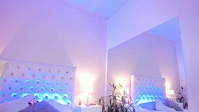 Scarlett Bunny  online show from 04-24-26, 01:46