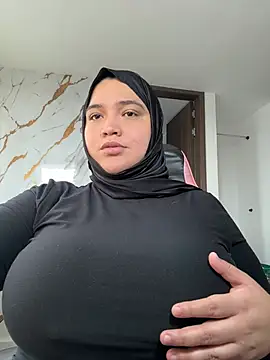 Snapshot of sweetmuslim01 chatting on 06-28-26, 08:26 sweetmuslim01 online show from 06-28-26, 08:26