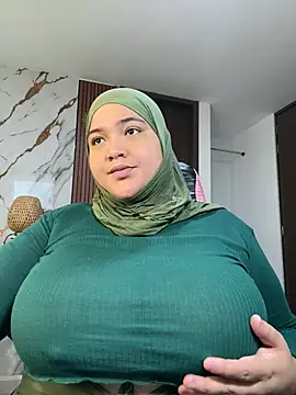 Snapshot of sweetmuslim01 chatting on 07-03-26, 08:15 sweetmuslim01 online show from 07-03-26, 08:15