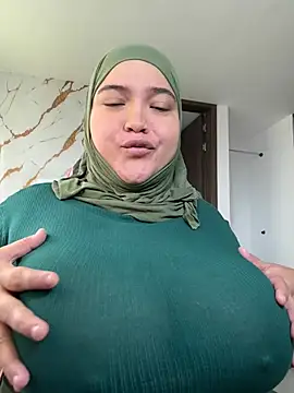 Snapshot of sweetmuslim01 chatting on 07-04-26, 06:14 sweetmuslim01 online show from 07-04-26, 06:14