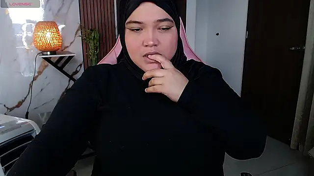 Snapshot of sweetmuslim01 chatting on 07-13-26, 09:39 sweetmuslim01 online show from 07-13-26, 09:39