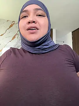 Snapshot of sweetmuslim01 chatting on 07-16-26, 07:20 sweetmuslim01 online show from 07-16-26, 07:20