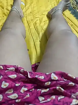 Snapshot of Rathi_telugu_couple chatting on 07-05-26, 01:45 Rathi telugu couple online show from 07-05-26, 01:45