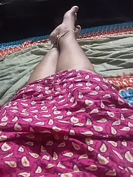 Snapshot of Rathi_telugu_couple chatting on 07-14-26, 02:05 Rathi telugu couple online show from 07-14-26, 02:05