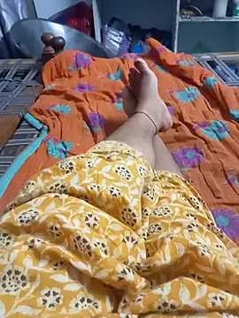 Snapshot of Rathi_telugu_couple chatting on 08-01-26, 12:54 Rathi telugu couple online show from 08-01-26, 12:54