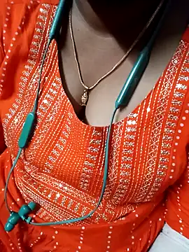 Snapshot of Rathi_telugu_couple chatting on 08-03-26, 01:15 Rathi telugu couple online show from 08-03-26, 01:15