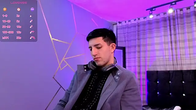 Un Sluttyy online show from 12-03-25, 11:30